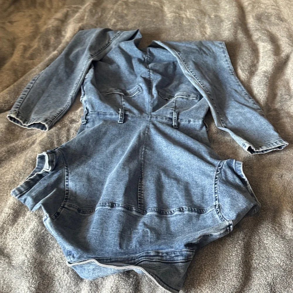 GUESS Women's Blue Denim jumpsuit S - Picture 5 of 7